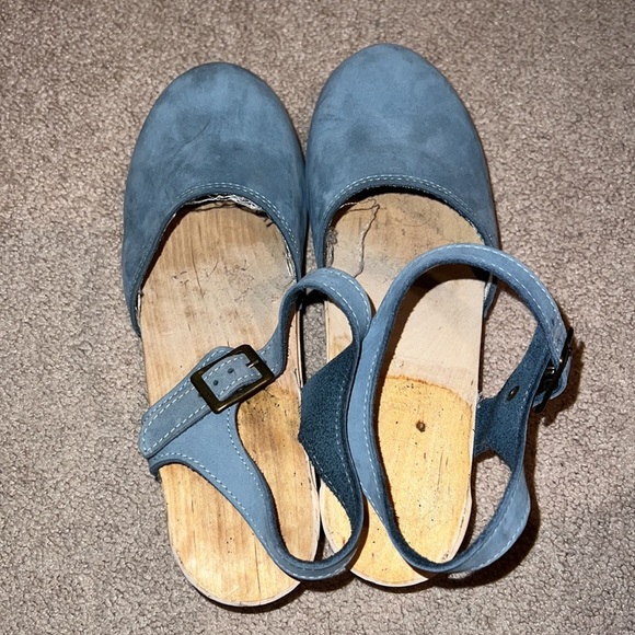 Madden Girl Blue Clogs - Picture 3 of 6